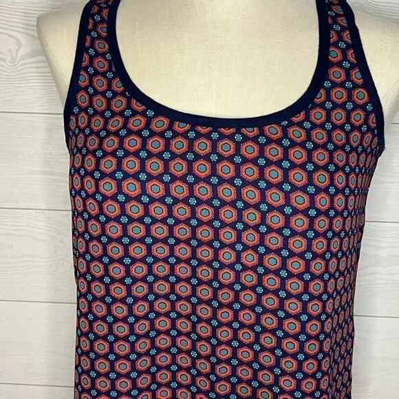 Xhilaration racer back geometric lightweight tank top Size small - Picture 3 of 6